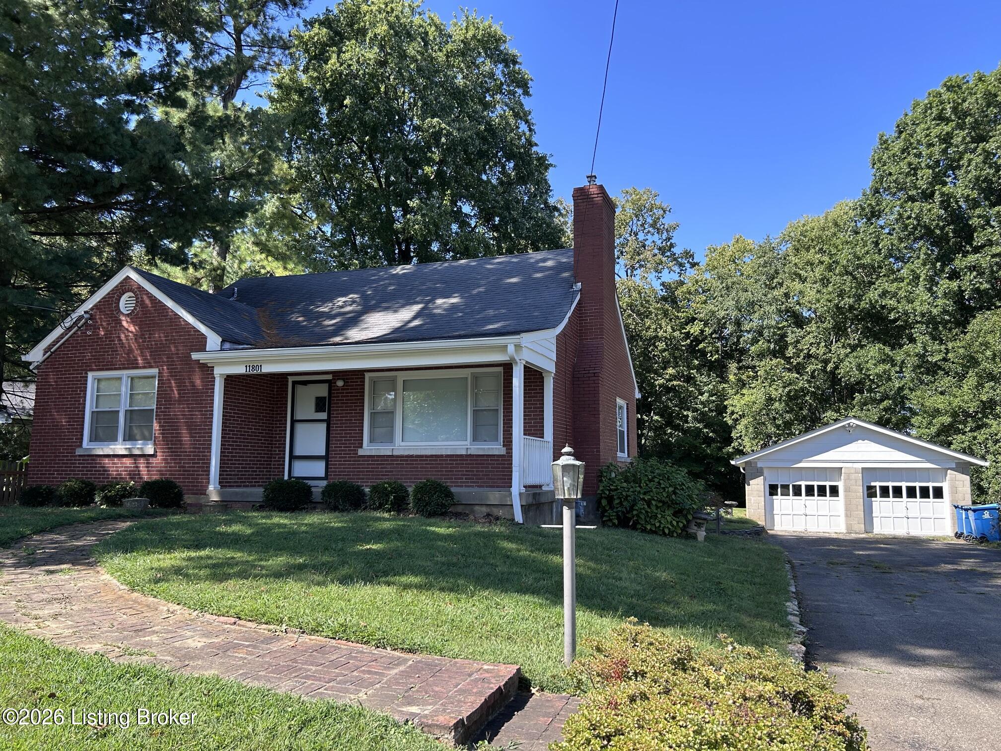 11801 Wetherby Ave Property Photo 2