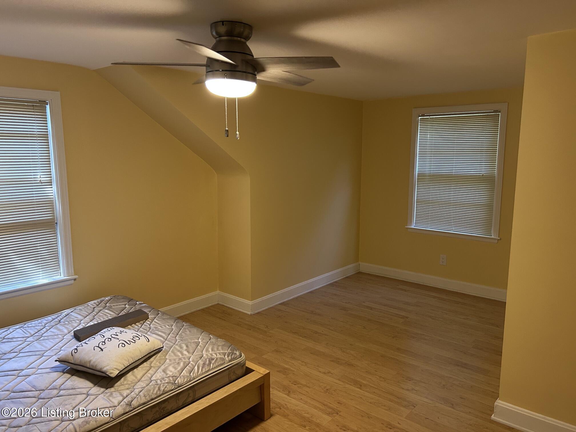 11801 Wetherby Ave Property Photo 16