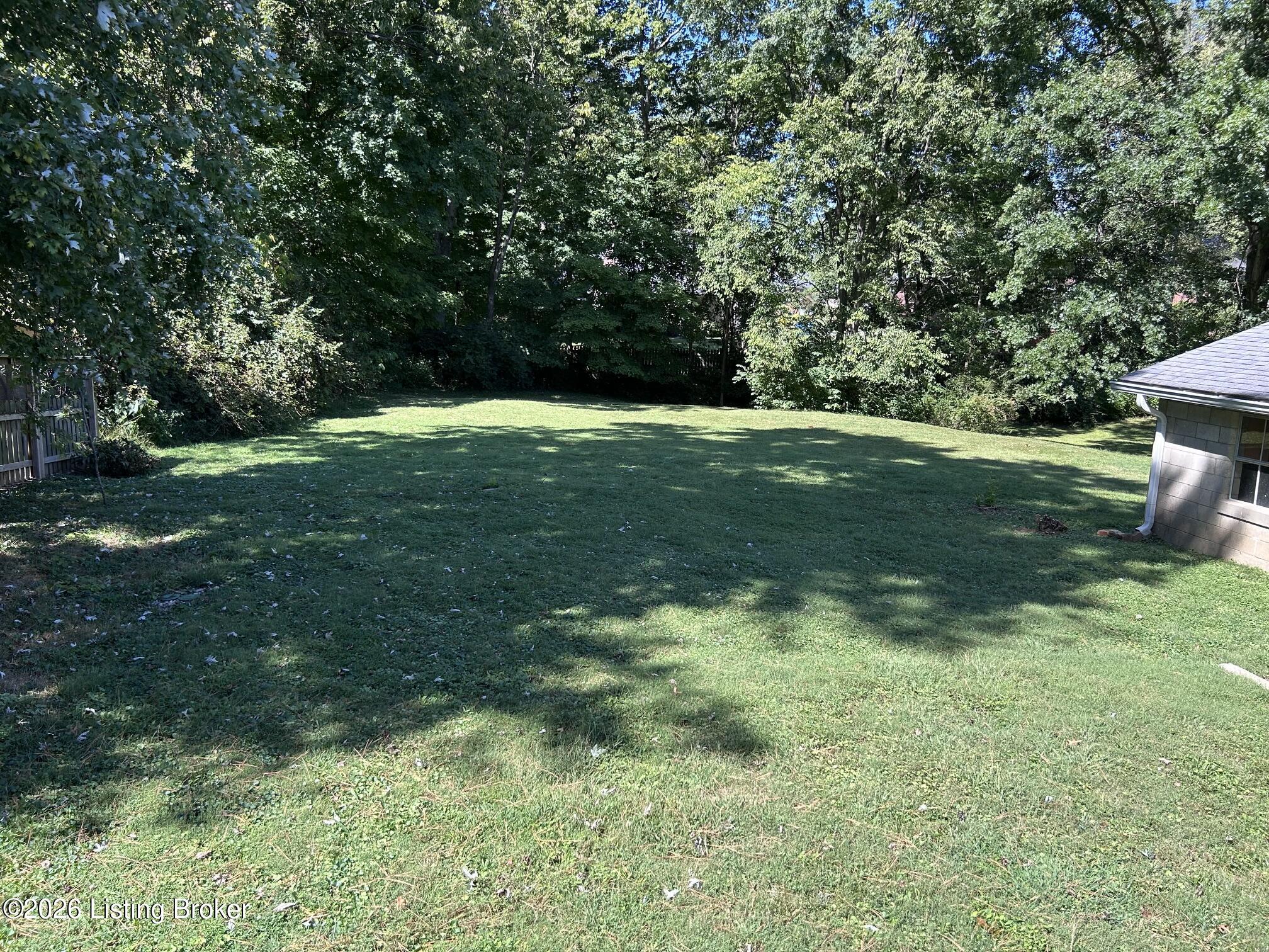 11801 Wetherby Ave Property Photo 17