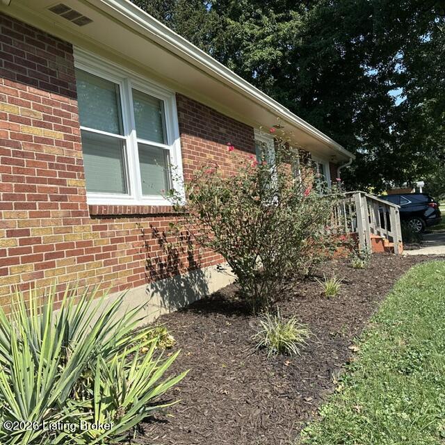 9115 Waltlee Rd Property Photo 6