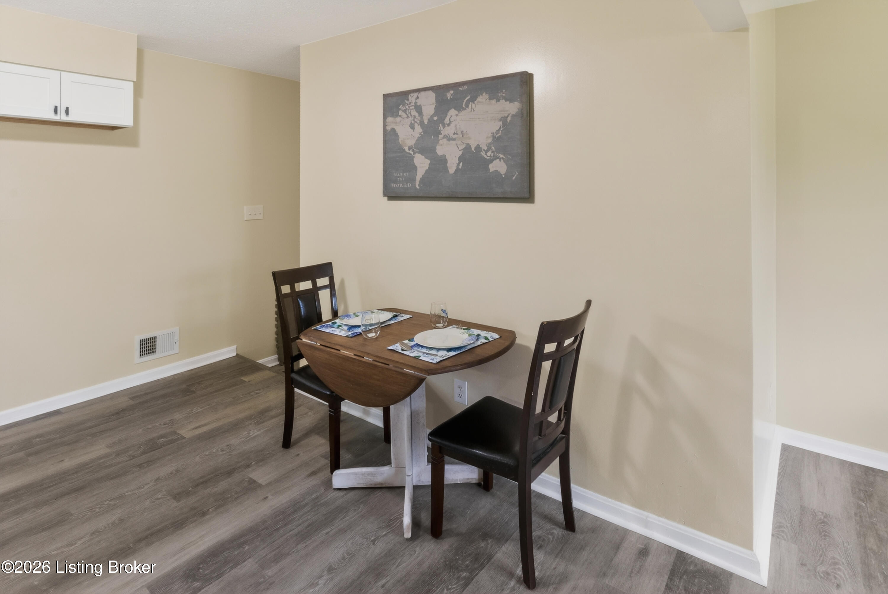 11214 Deering Rd Property Photo 8