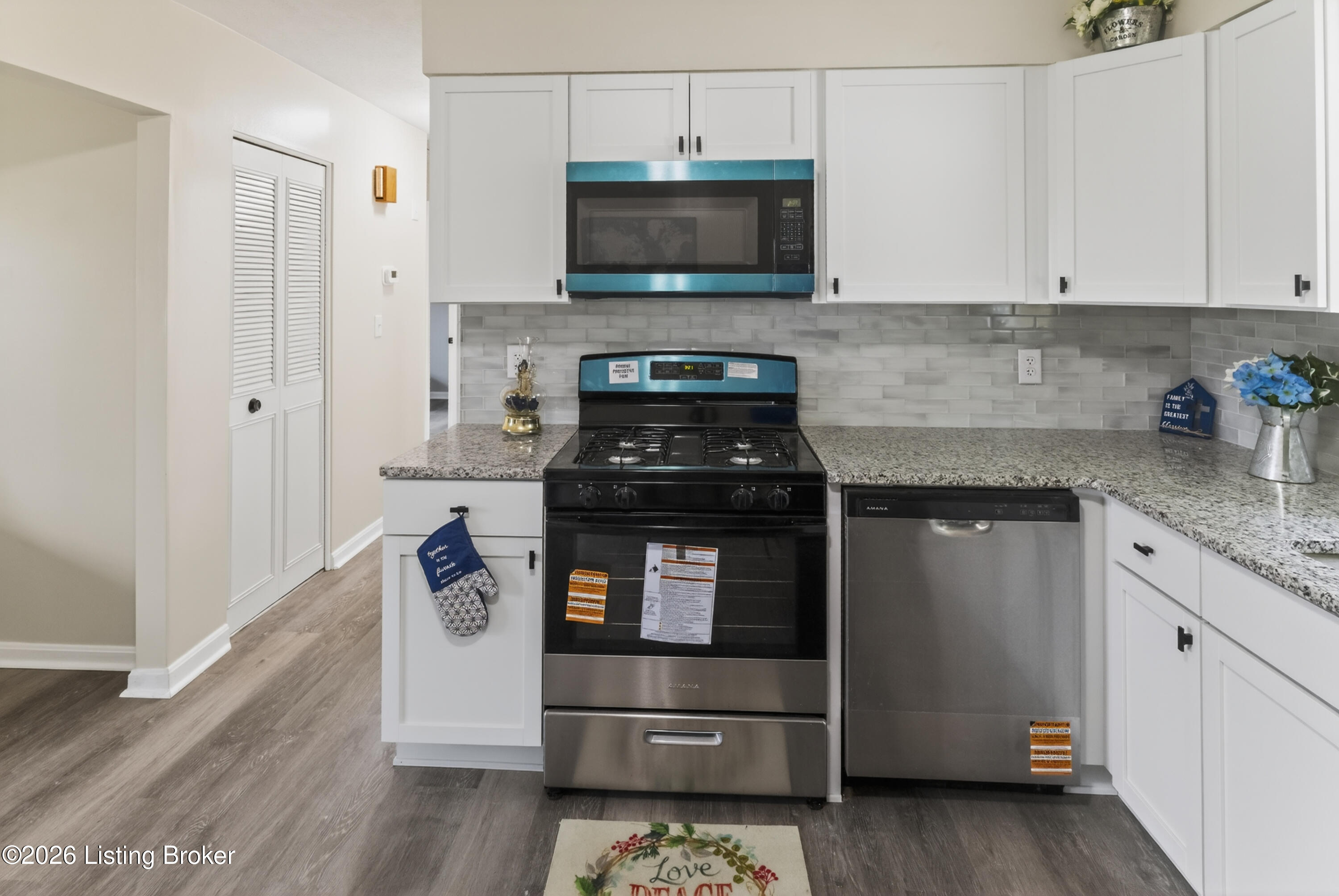 11214 Deering Rd Property Photo 13
