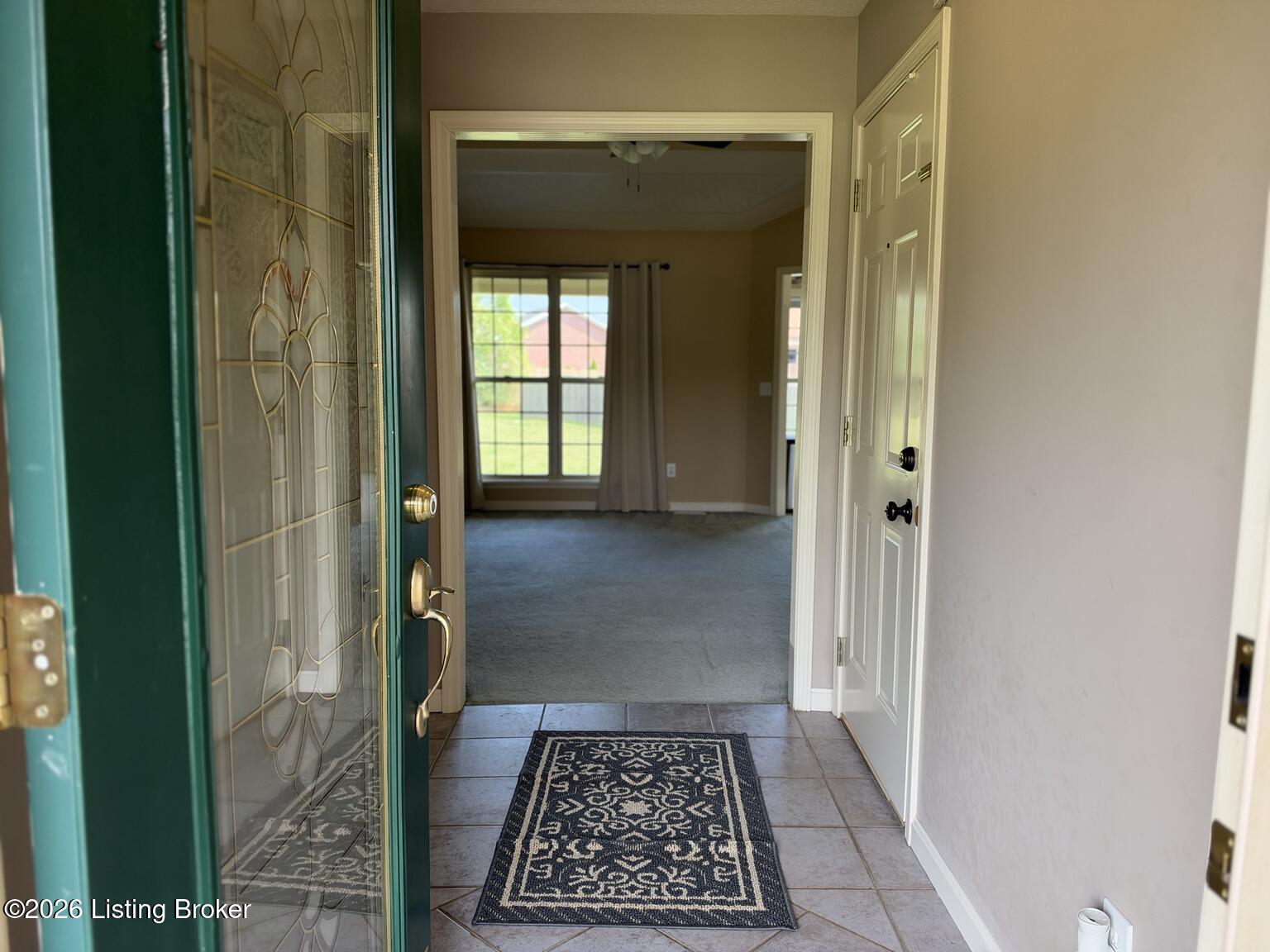 116 Branch Ct Property Photo 4