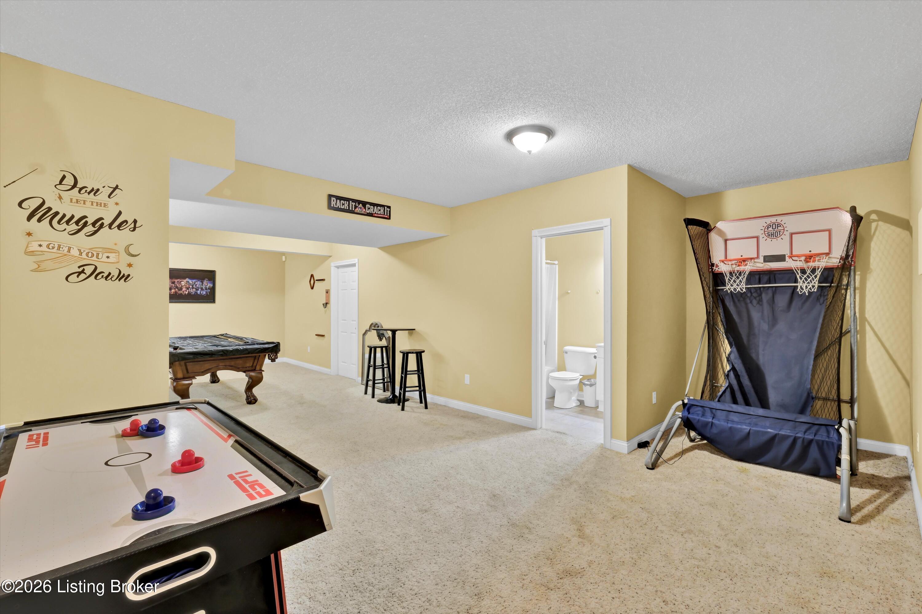 194 Beth Ct Property Photo 42