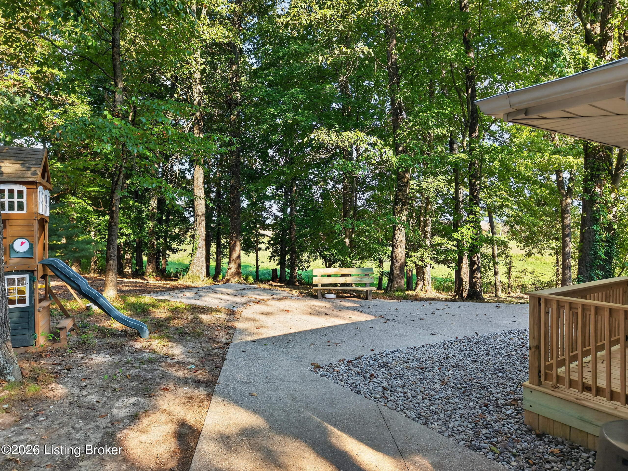 1170 Hansborough Rd Property Photo 11