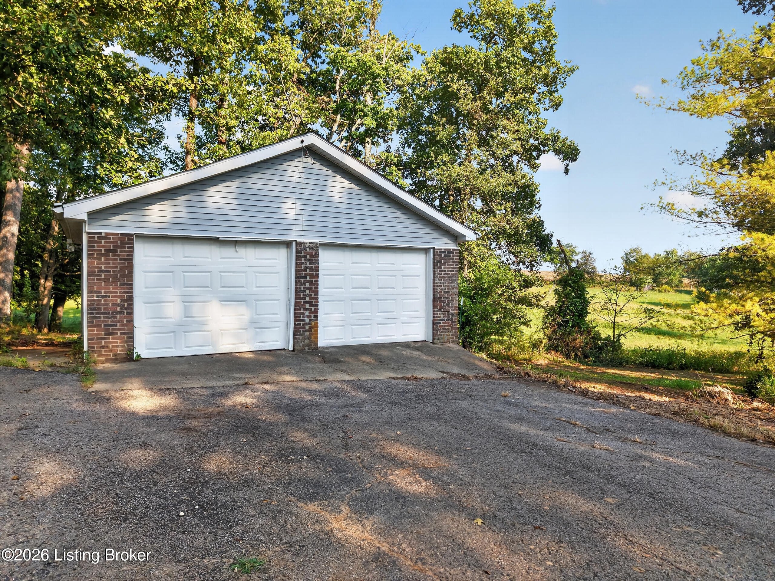1170 Hansborough Rd Property Photo 16