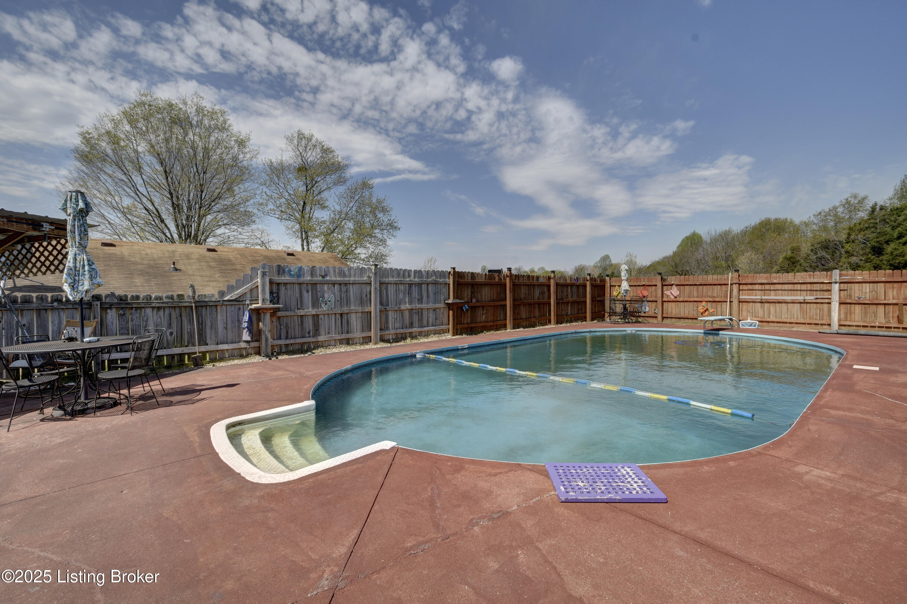 930 Fort Ave Property Photo 14