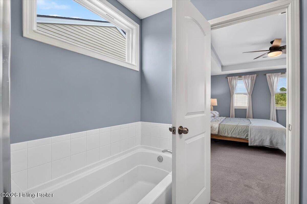 11820 Beacon Ct Property Photo 21