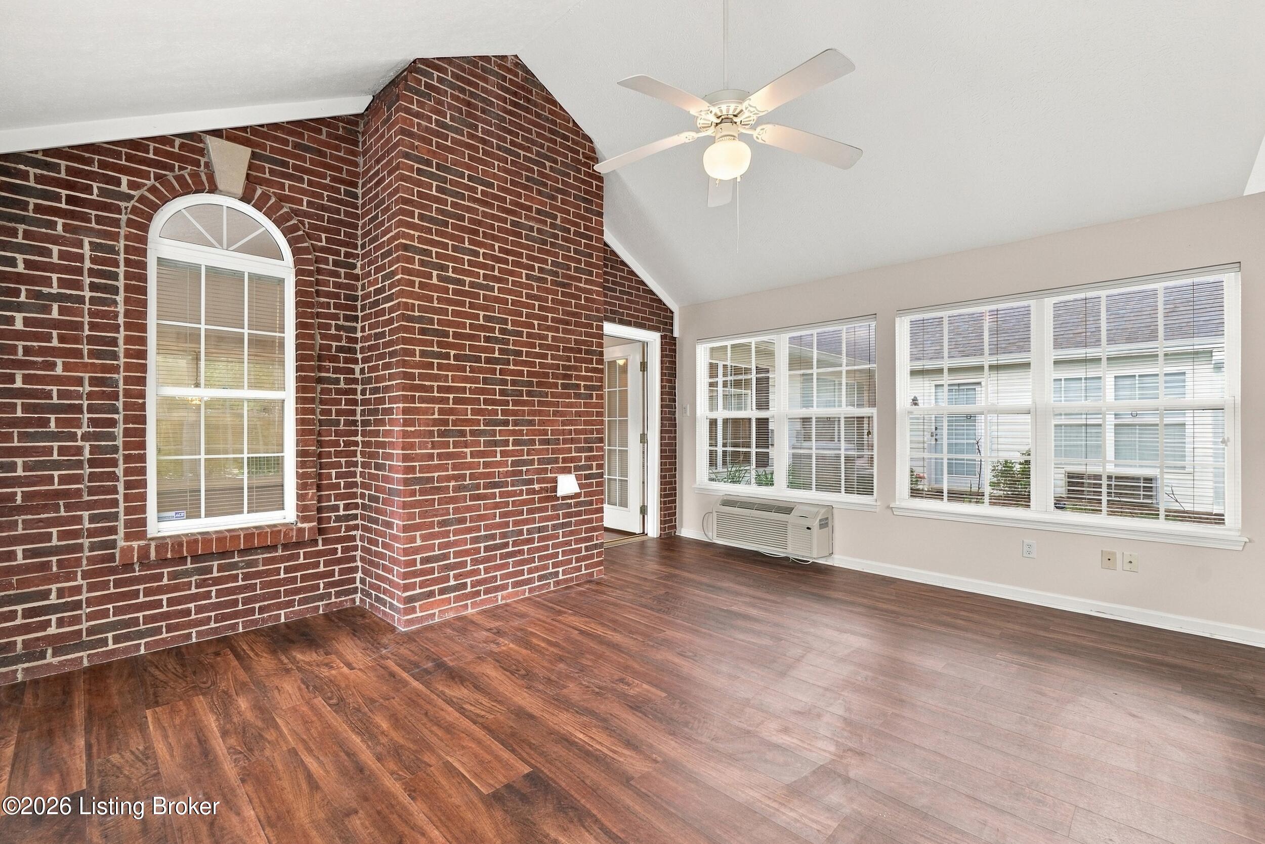10603 Parkhurst Ct Property Photo 16