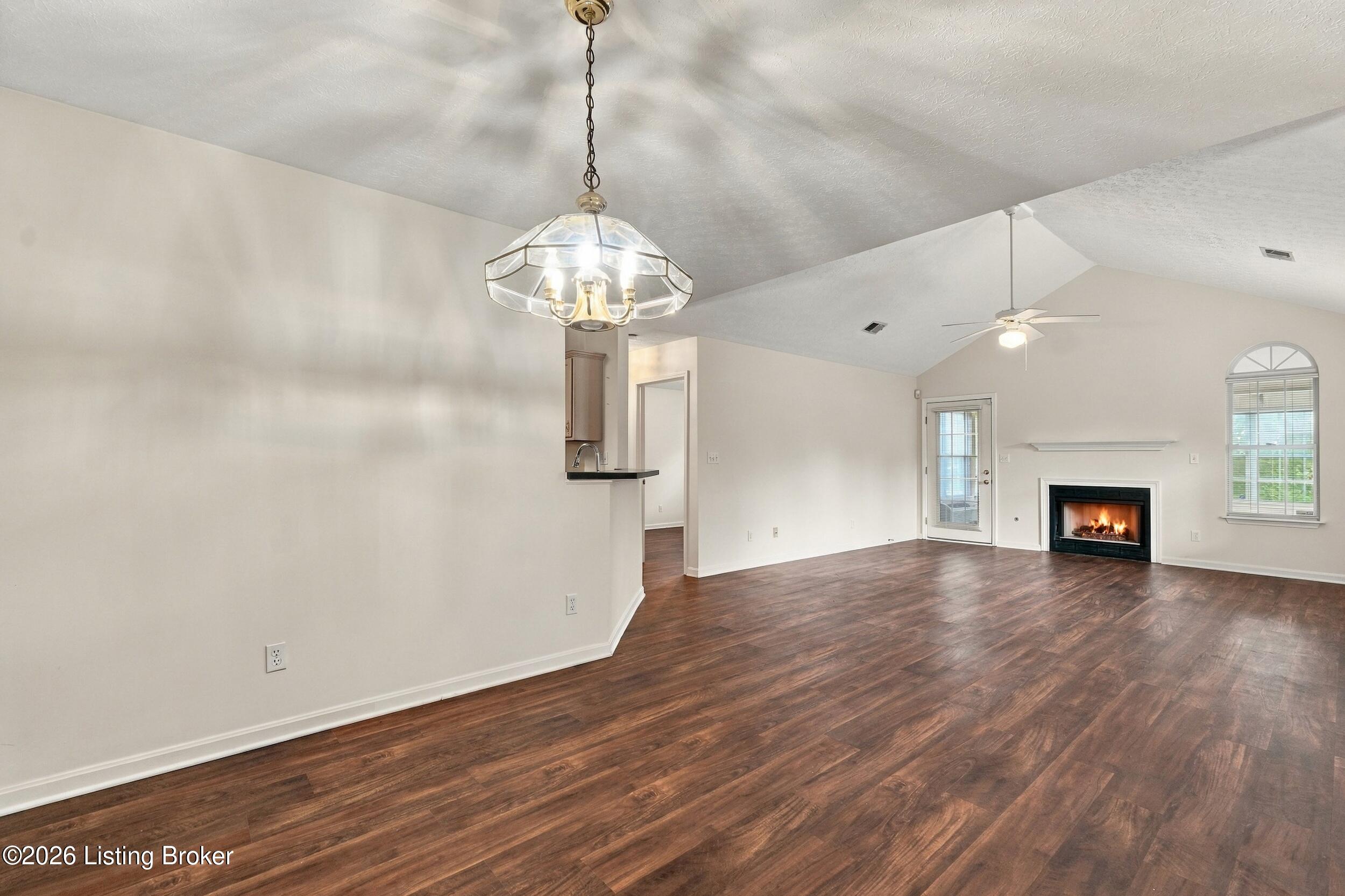 10603 Parkhurst Ct Property Photo 19