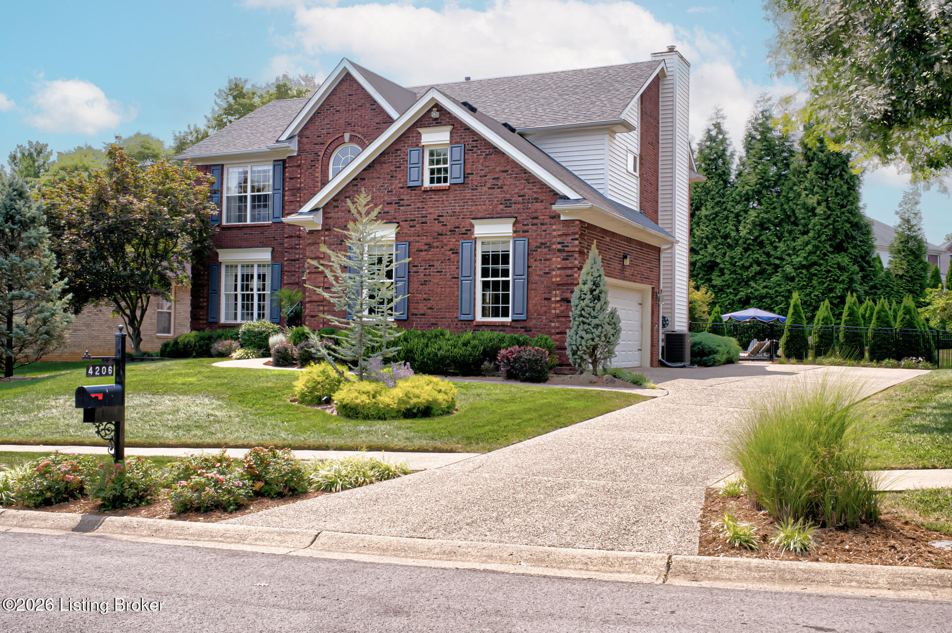 4206 Lake Spring Ct Property Photo 4