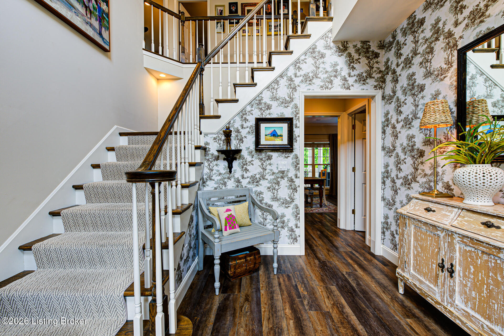 4206 Lake Spring Ct Property Photo 6