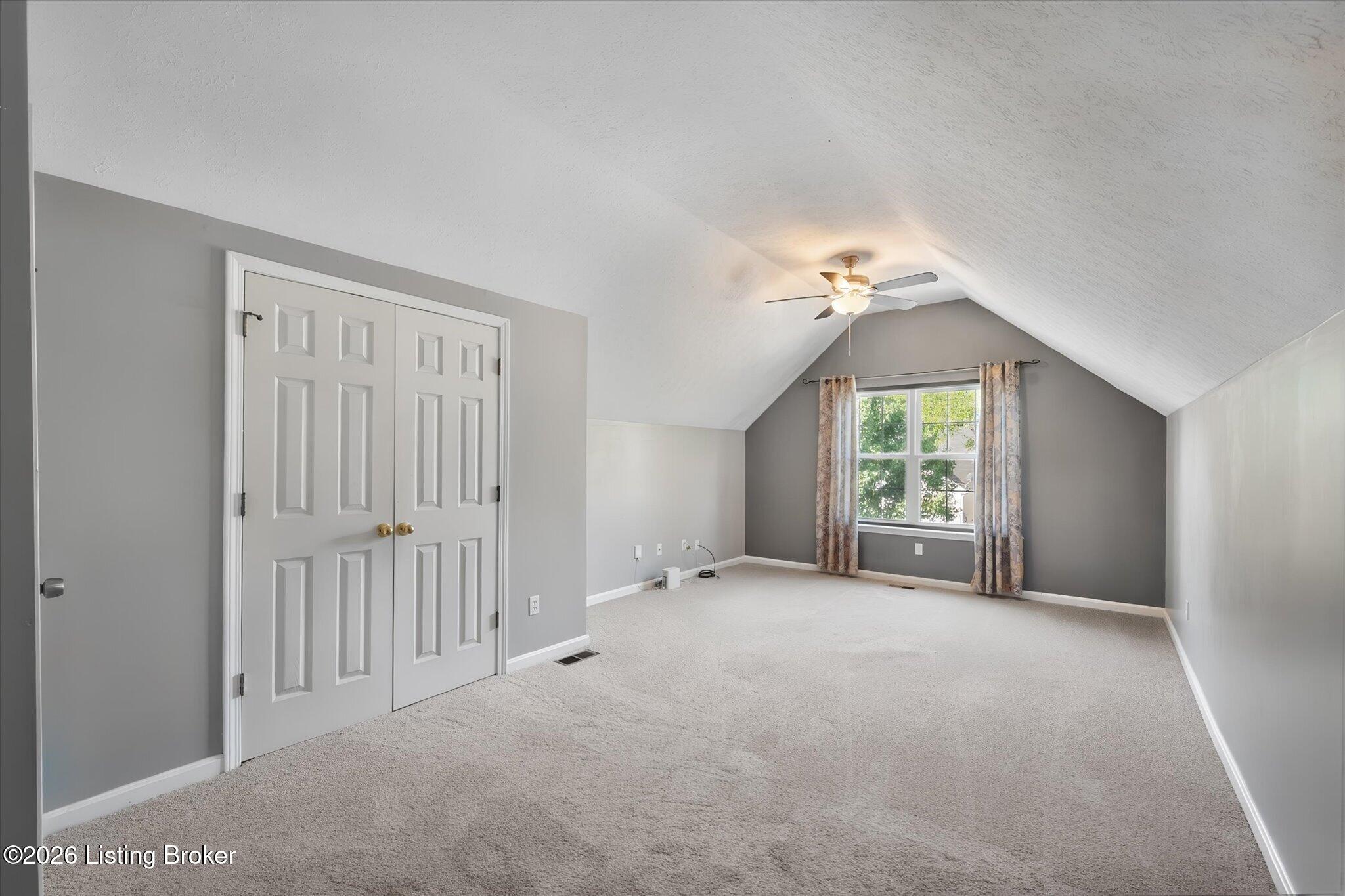 3925 Pinoak View Ct Property Photo 14