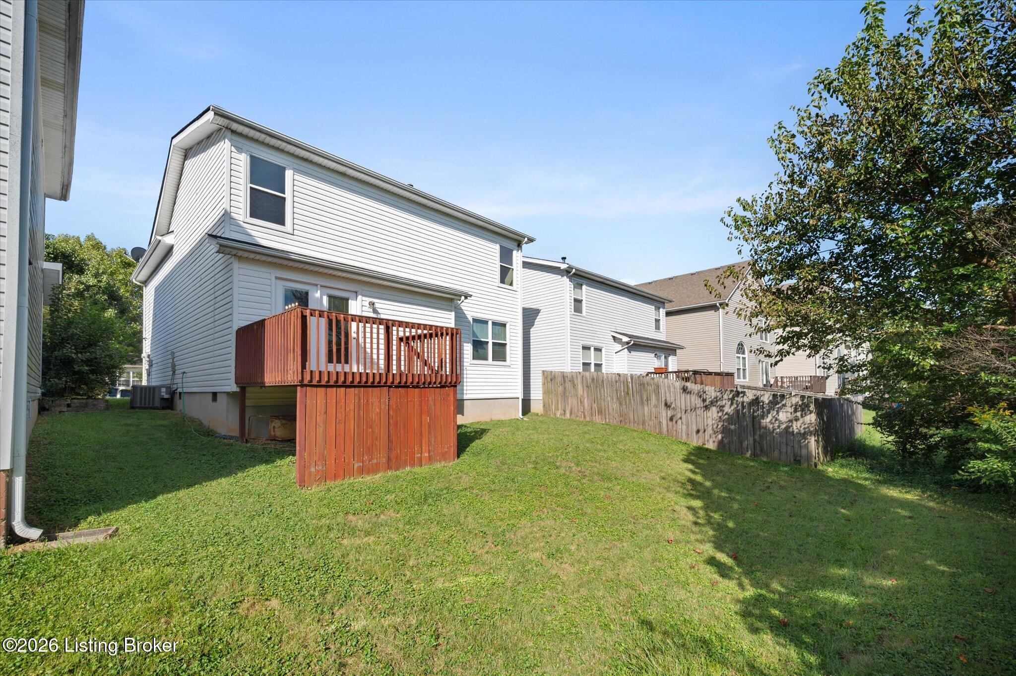 3925 Pinoak View Ct Property Photo 18