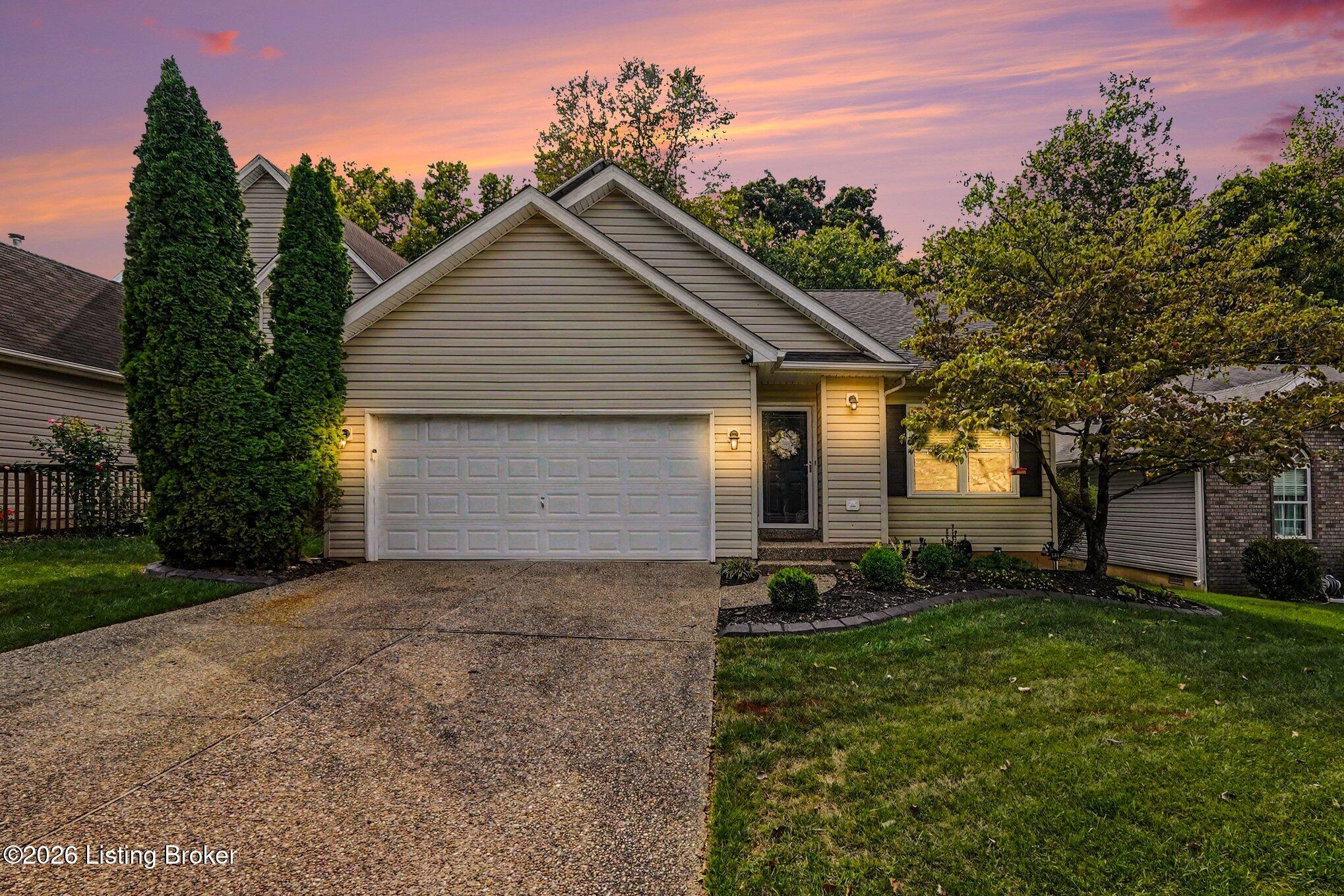 10400 Pinoak View Dr Property Photo 1