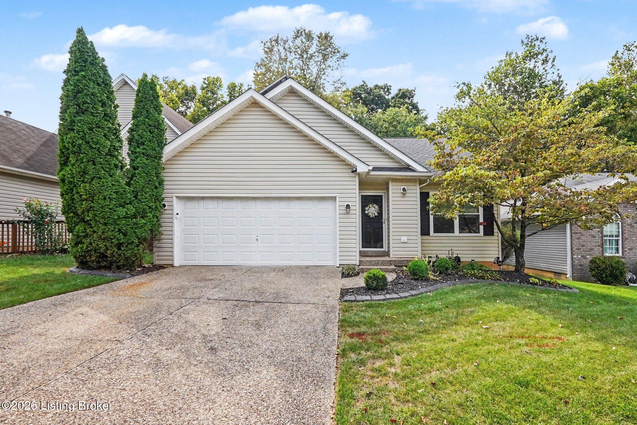 10400 Pinoak View Dr Property Photo 2