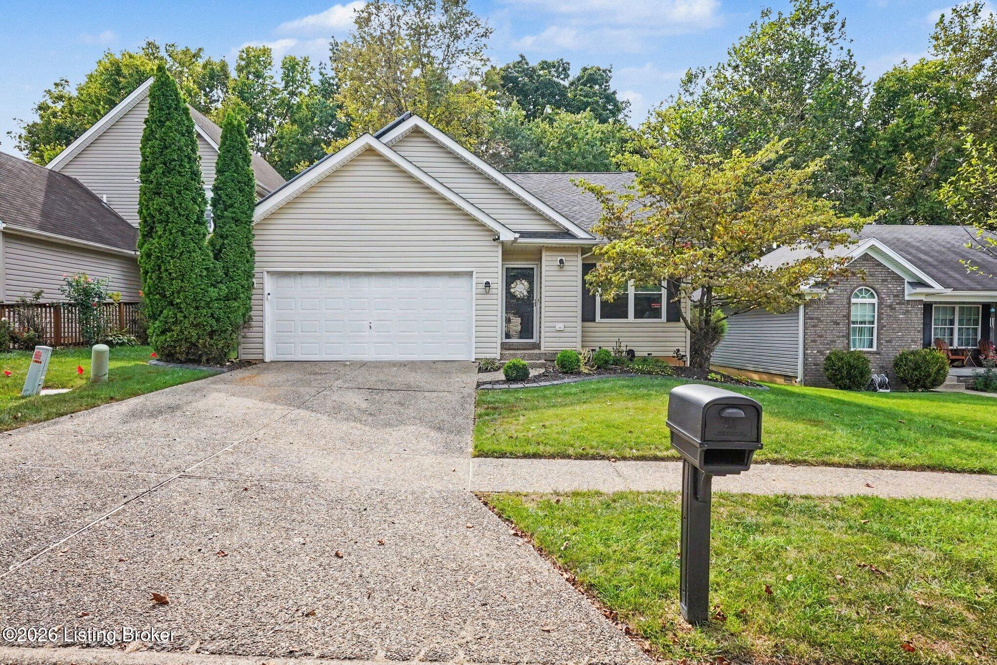 10400 Pinoak View Dr Property Photo 4