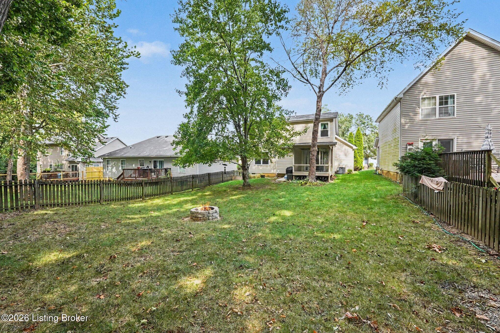 10400 Pinoak View Dr Property Photo 26