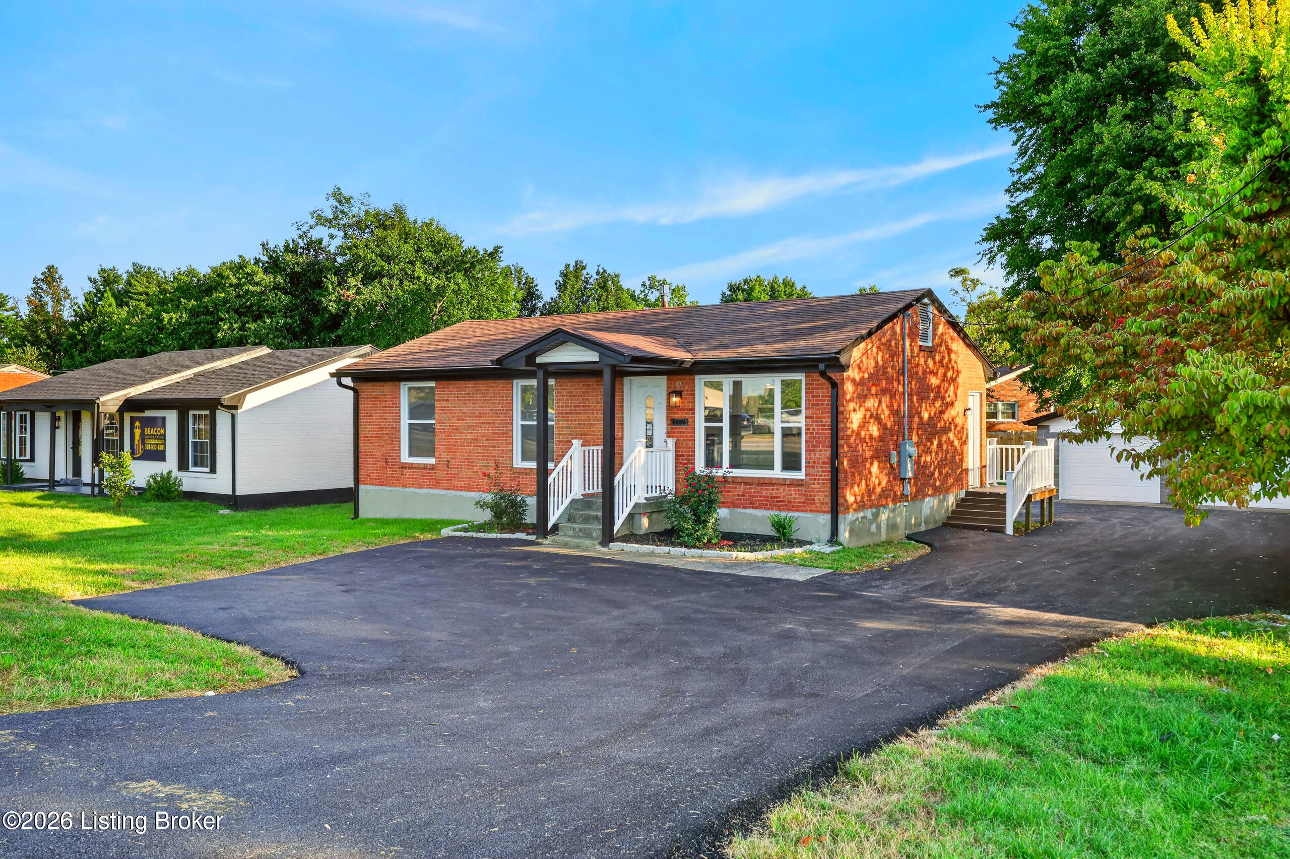 4606 Outer Loop Property Photo 1
