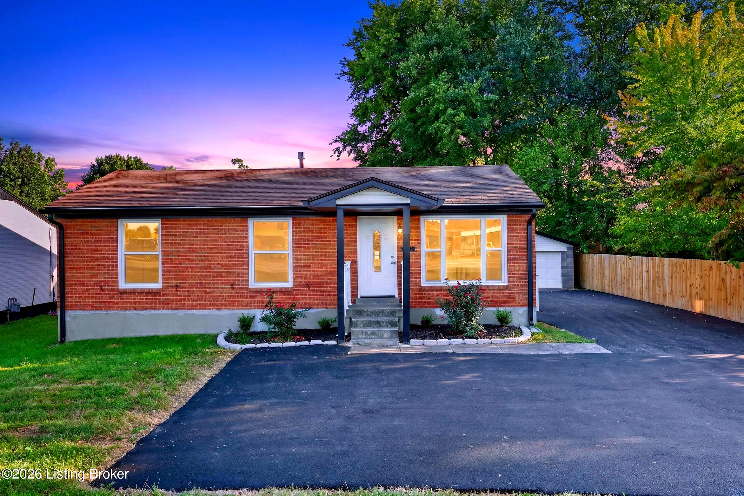 4606 Outer Loop Property Photo 4