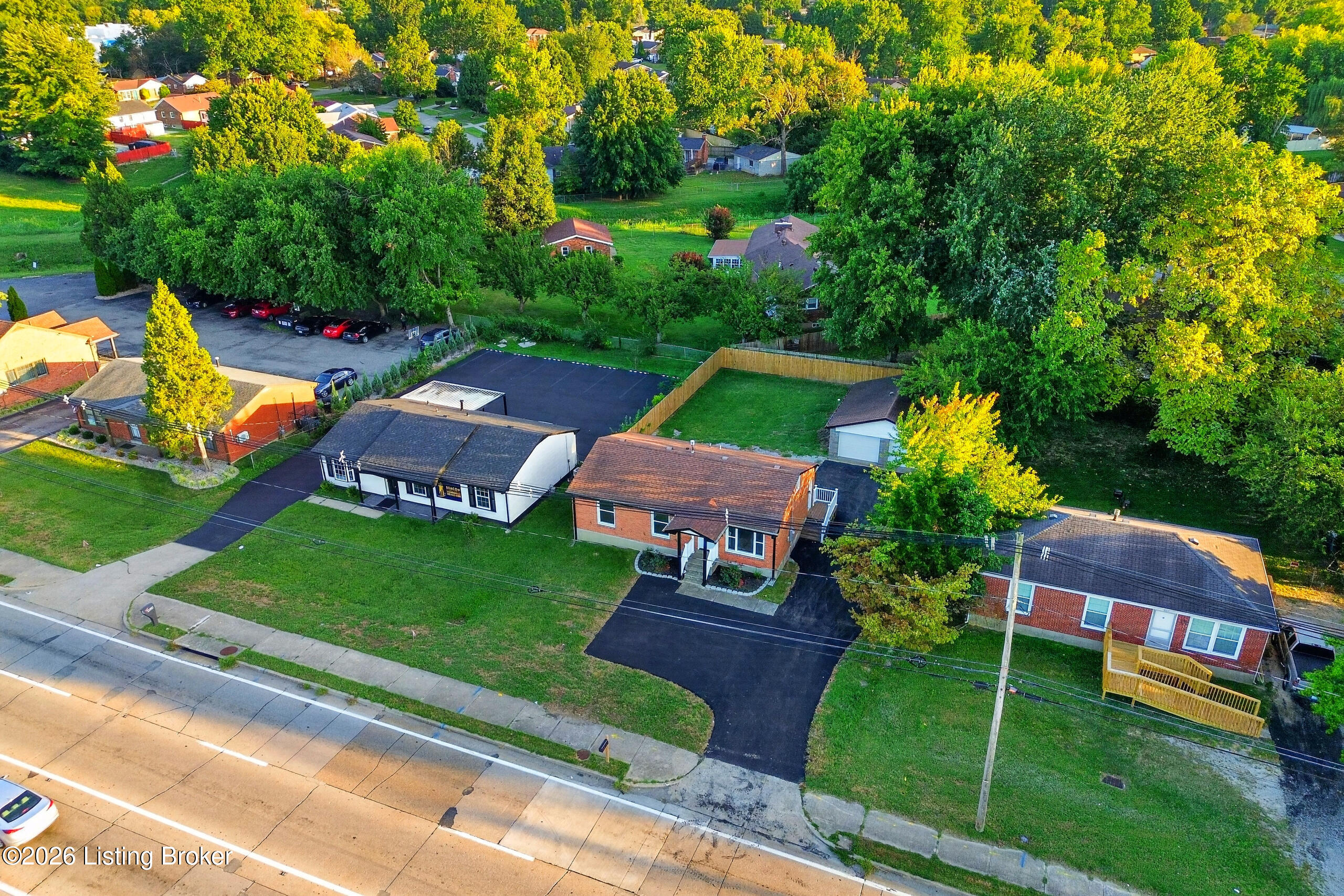 4606 Outer Loop Property Photo 6