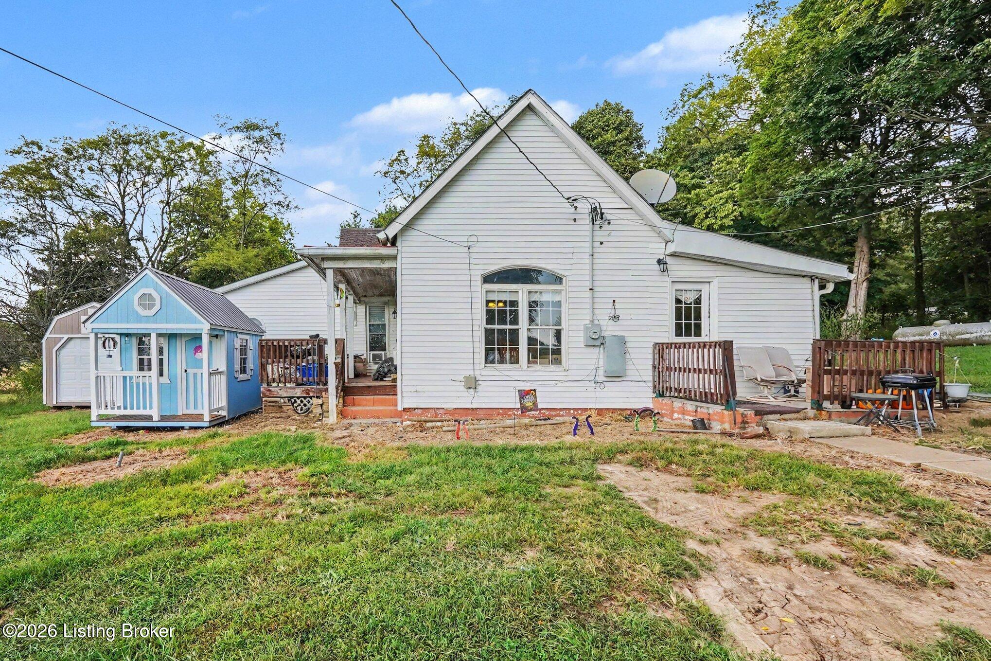 690 Hill Grove Rd Property Photo 1