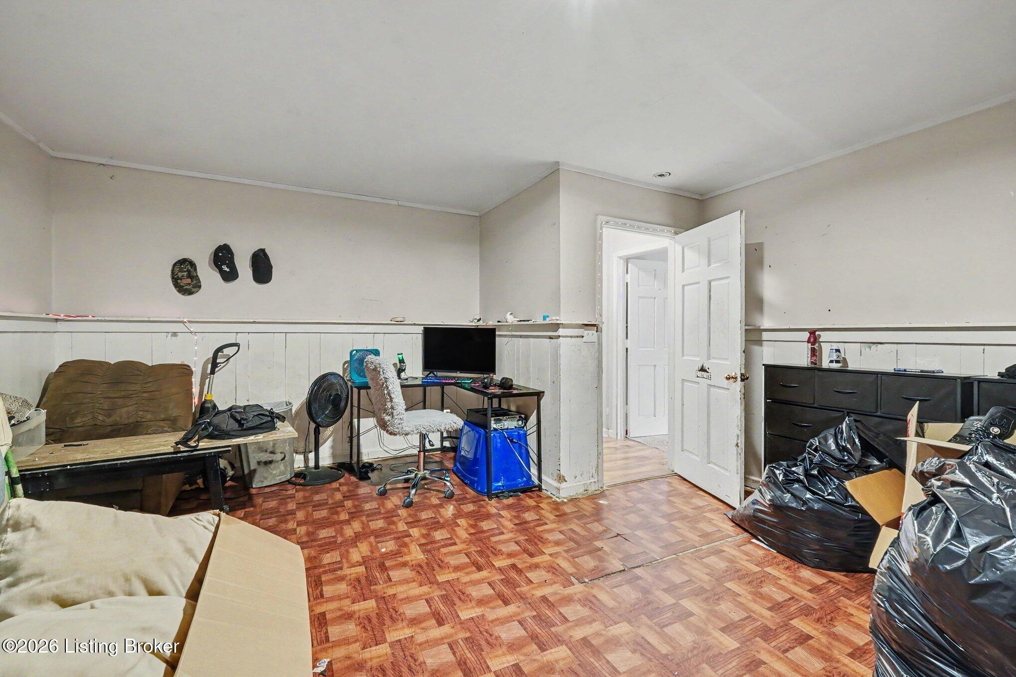 690 Hill Grove Rd Property Photo 5