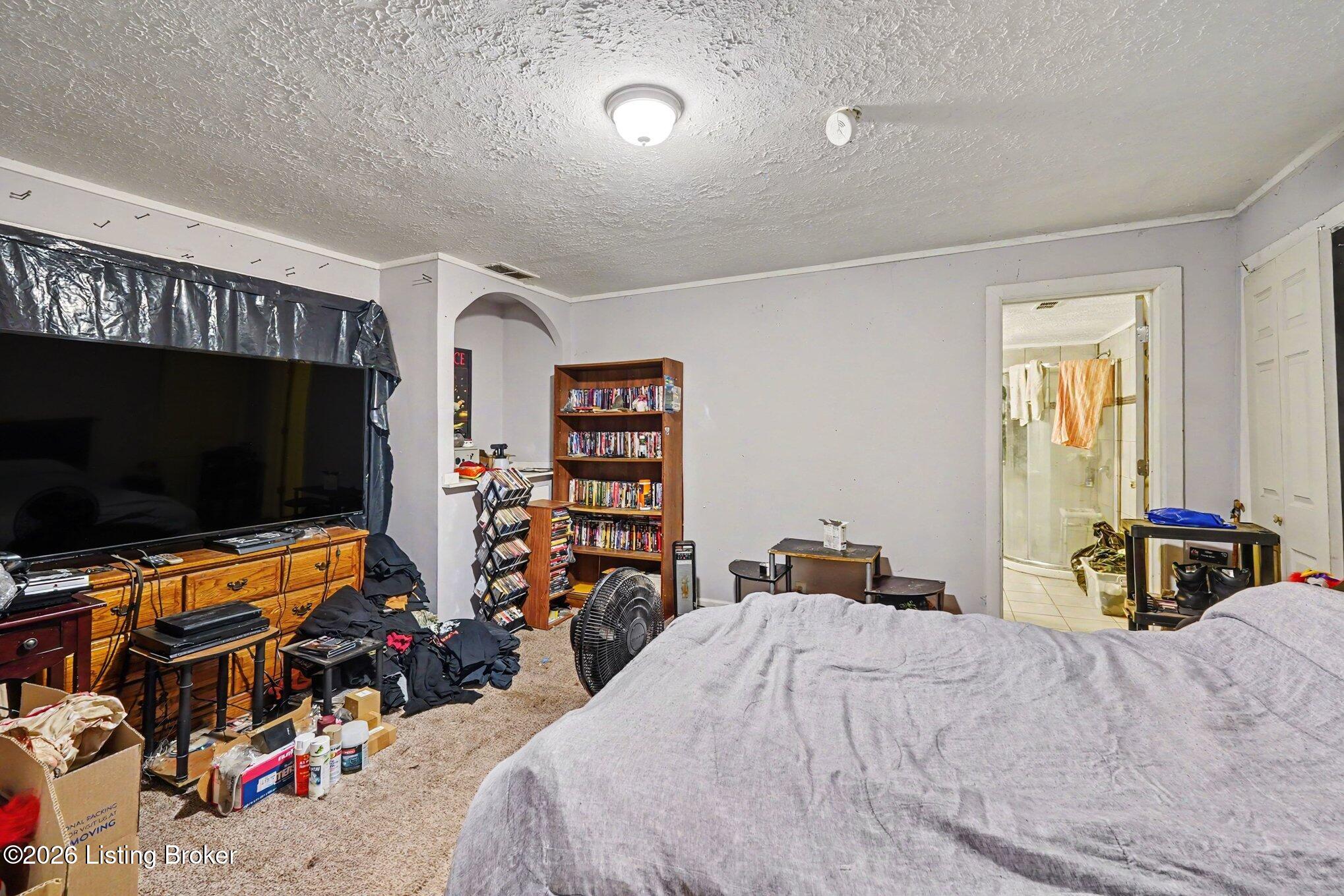 690 Hill Grove Rd Property Photo 7