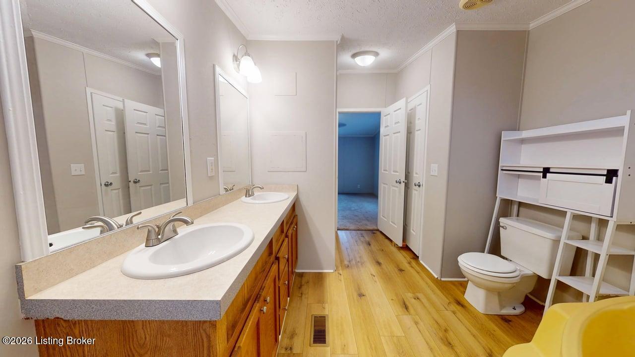 1005 Medley Dr Property Photo 15