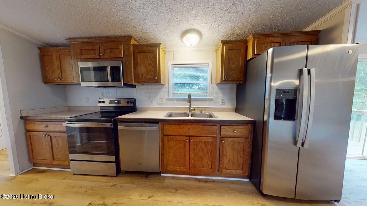 1005 Medley Dr Property Photo 18