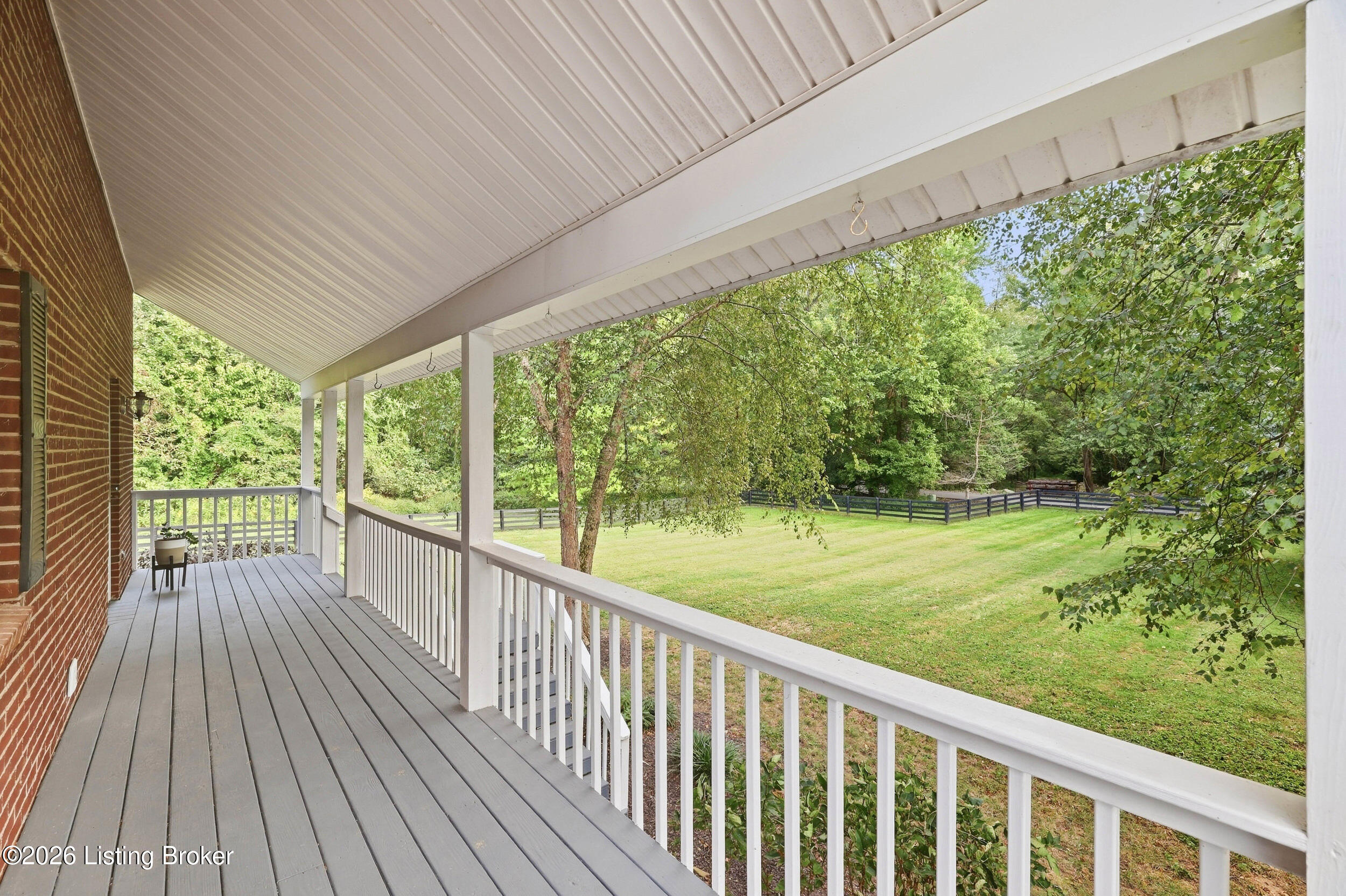 14417 Spring Dr Property Photo 5