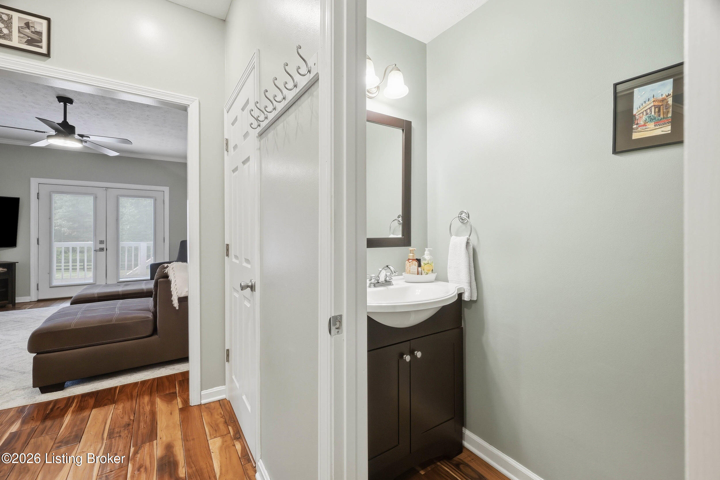 14417 Spring Dr Property Photo 10