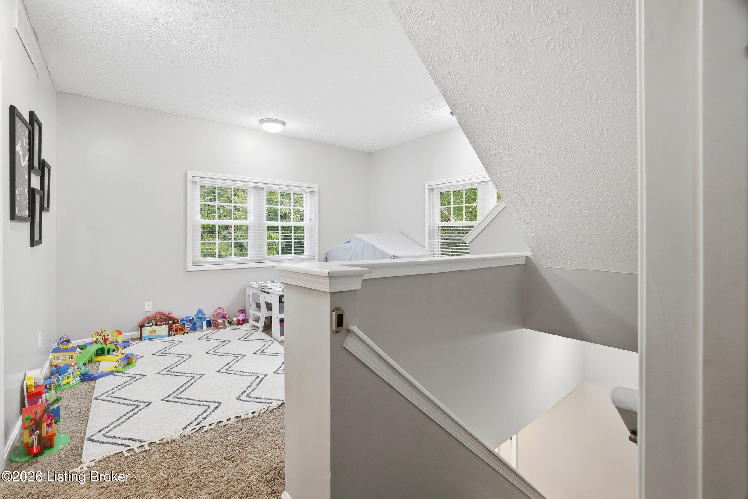 14417 Spring Dr Property Photo 34
