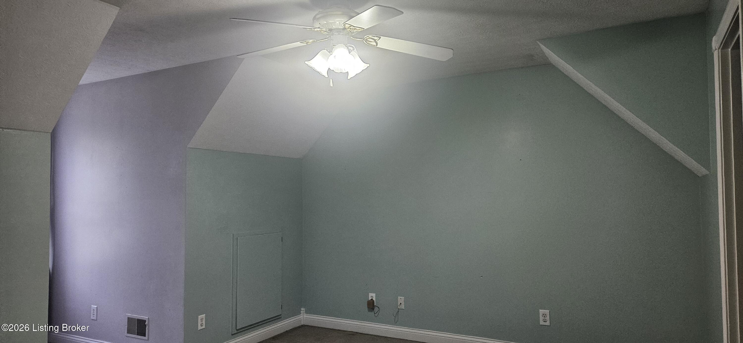 9031 Lakewood Dr Property Photo 33