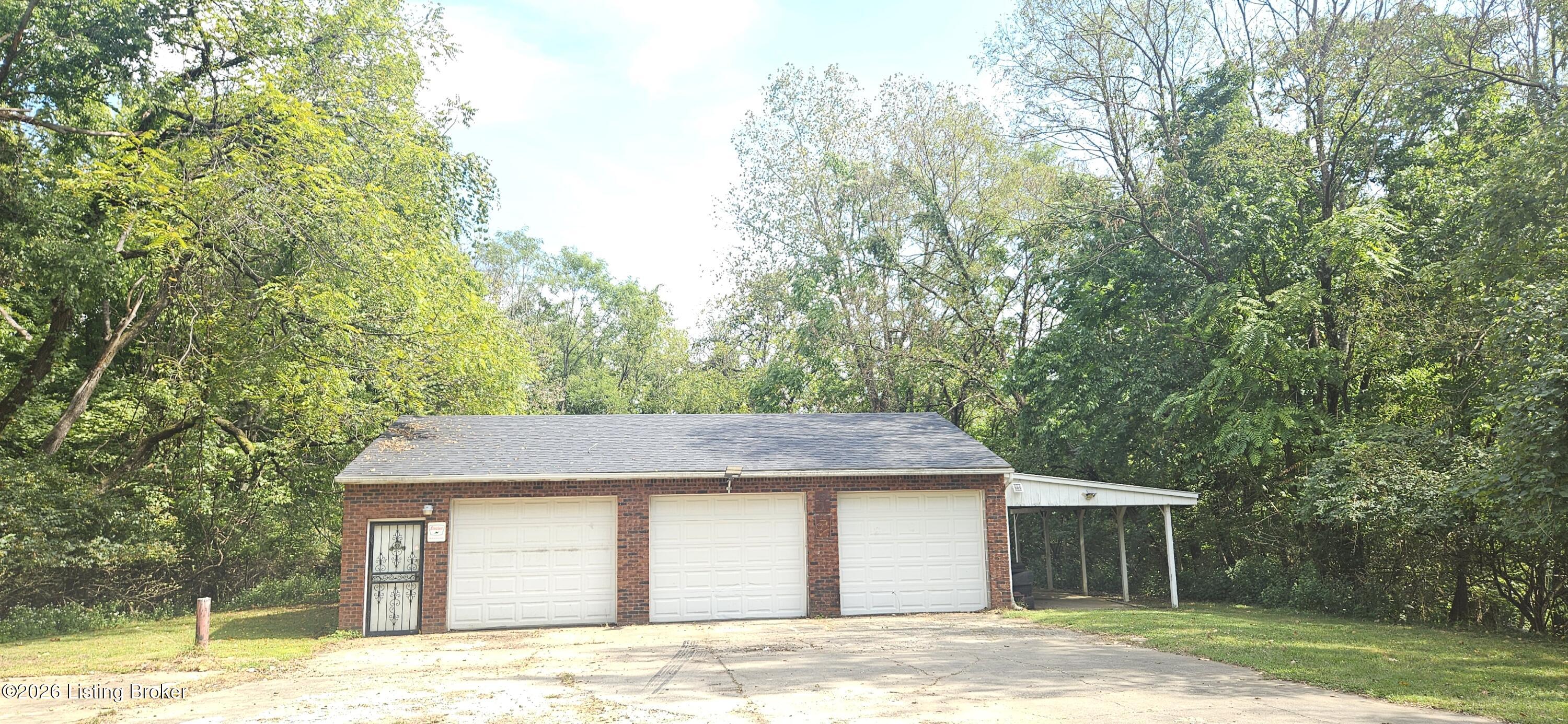 9031 Lakewood Dr Property Photo 52