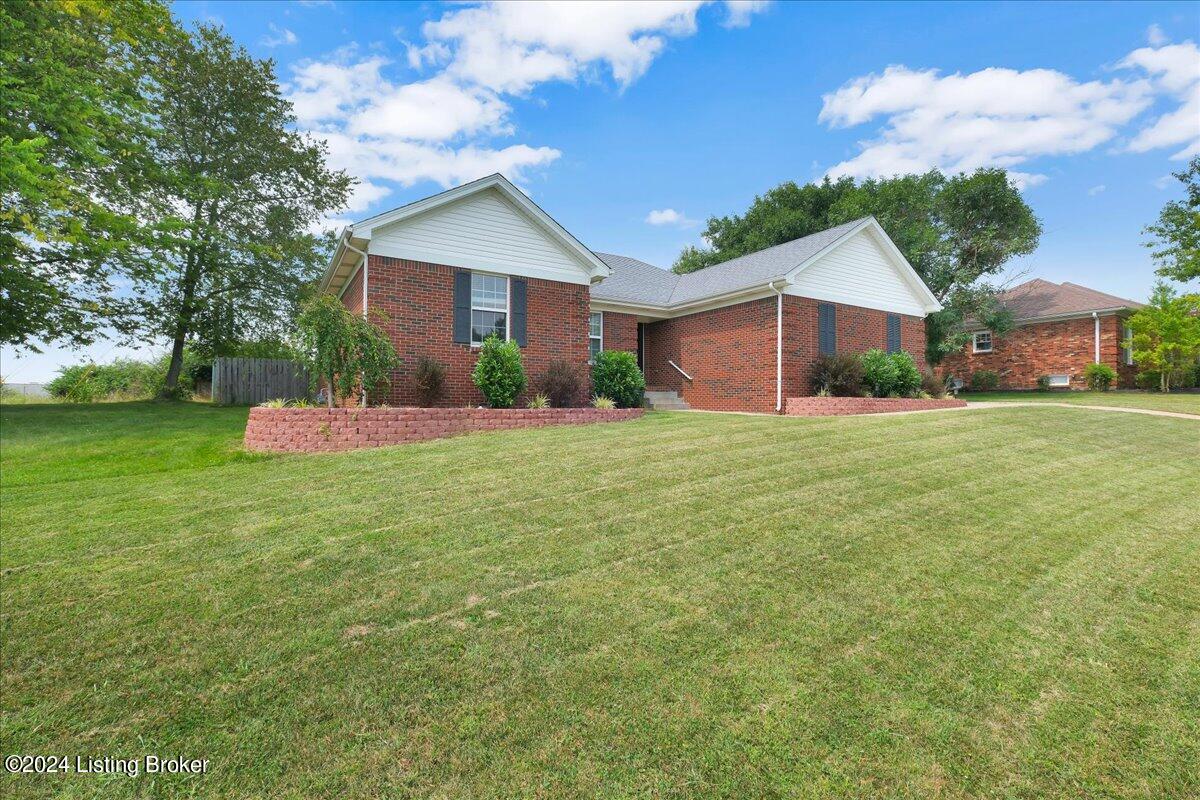 2014 Cherrywood Dr Property Photo 2