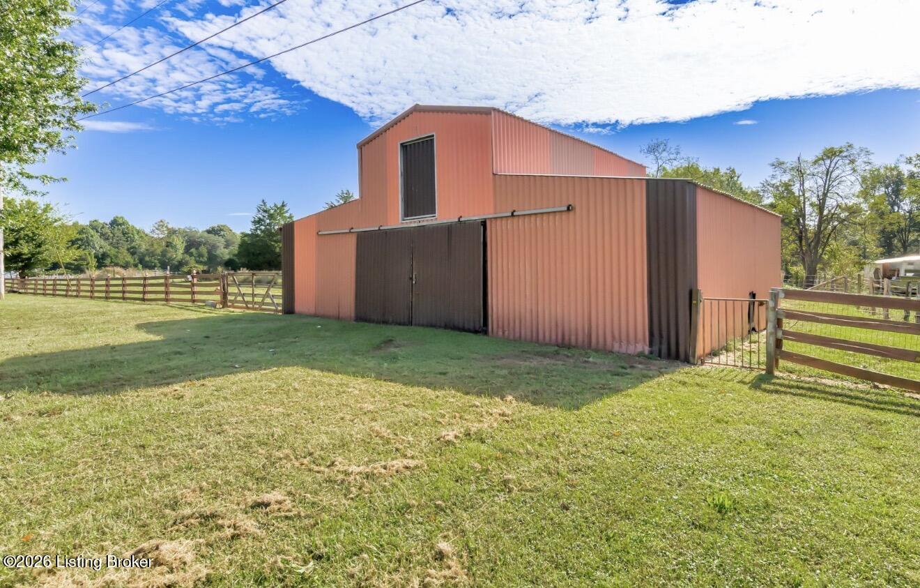 125 Rustic Ln Property Photo 10