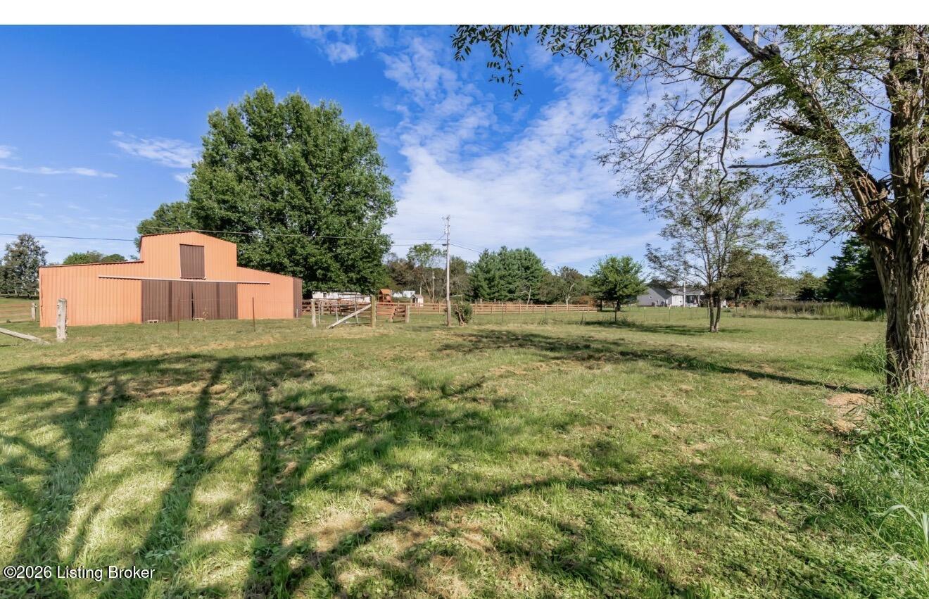 125 Rustic Ln Property Photo 11