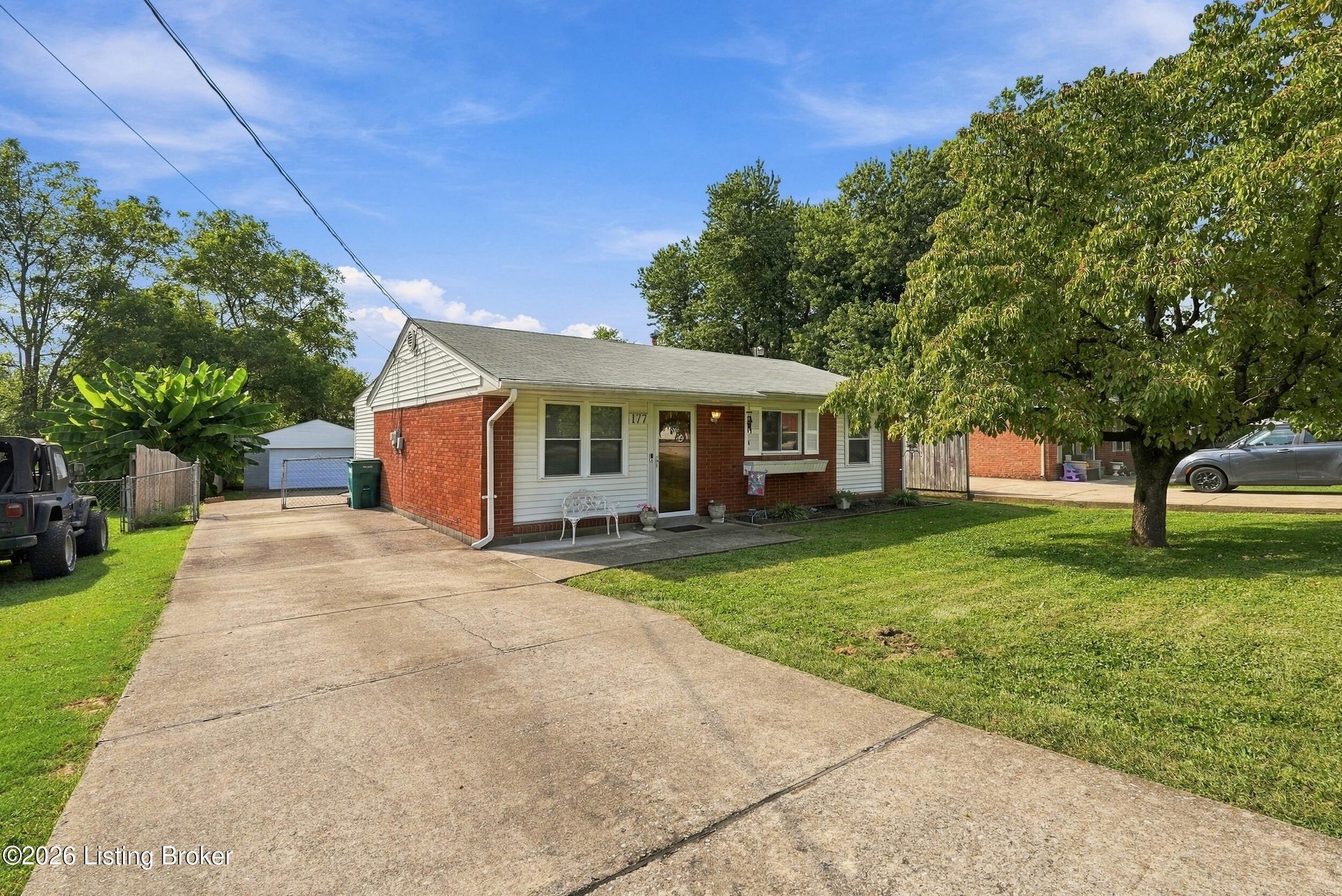 177 Springwood Dr Property Photo 1