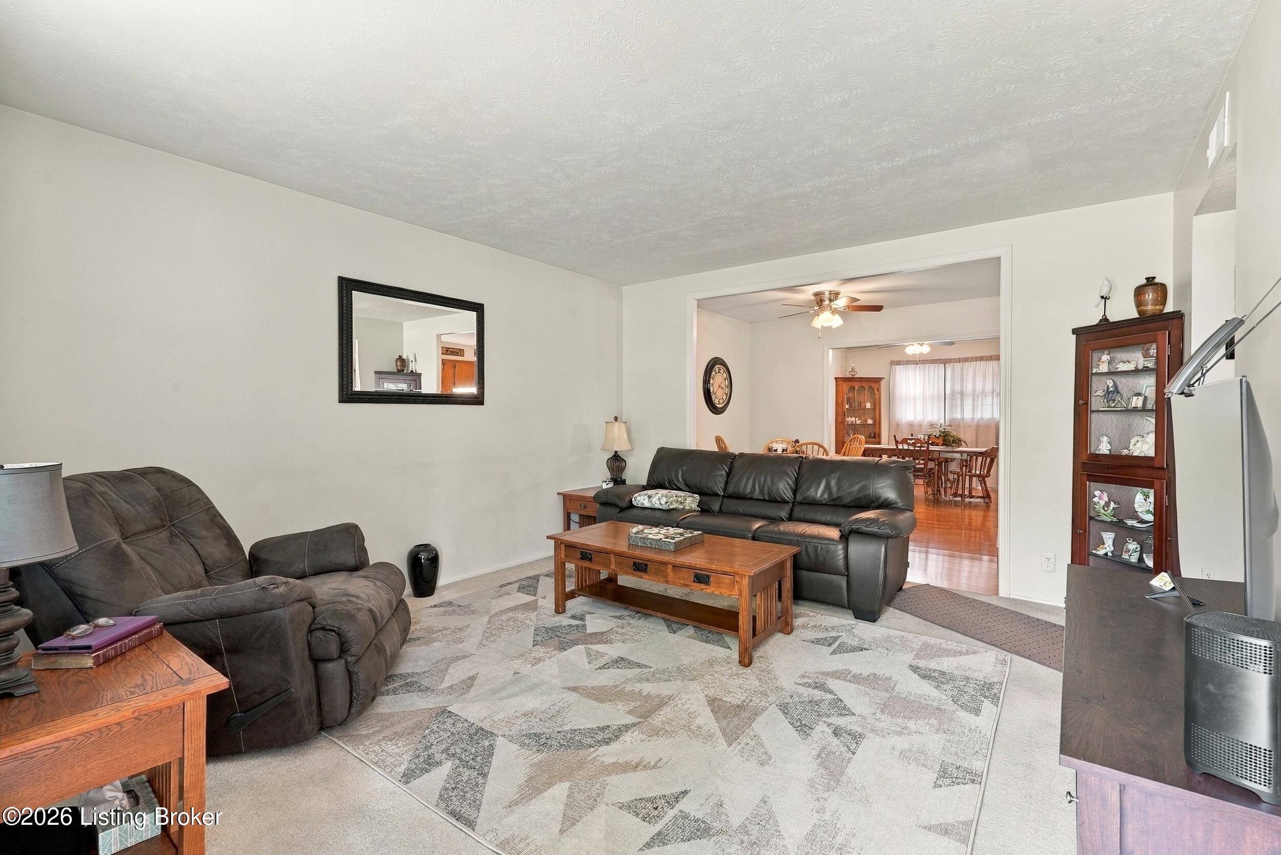 177 Springwood Dr Property Photo 3