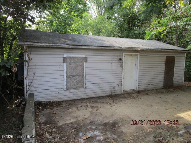 3071 University Rd # R Property Photo 1