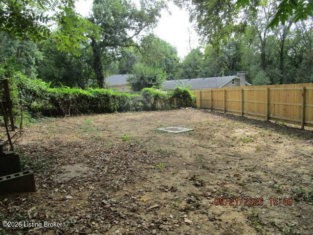 3071 University Rd # R Property Photo 4