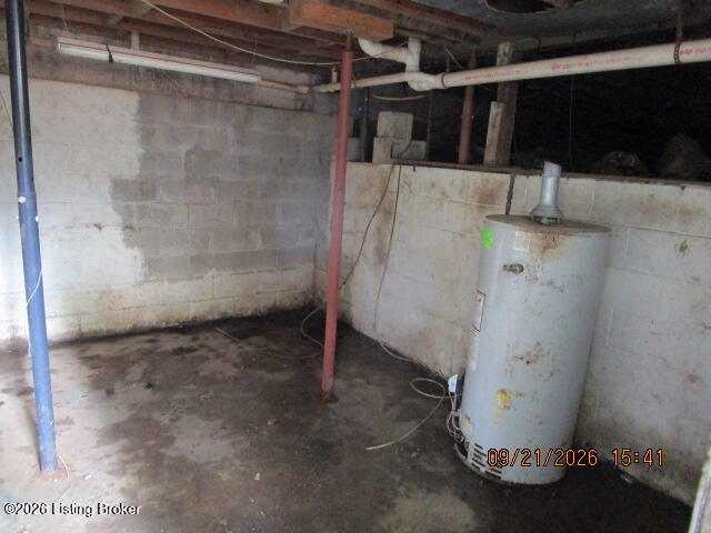 3071 University Rd # R Property Photo 8