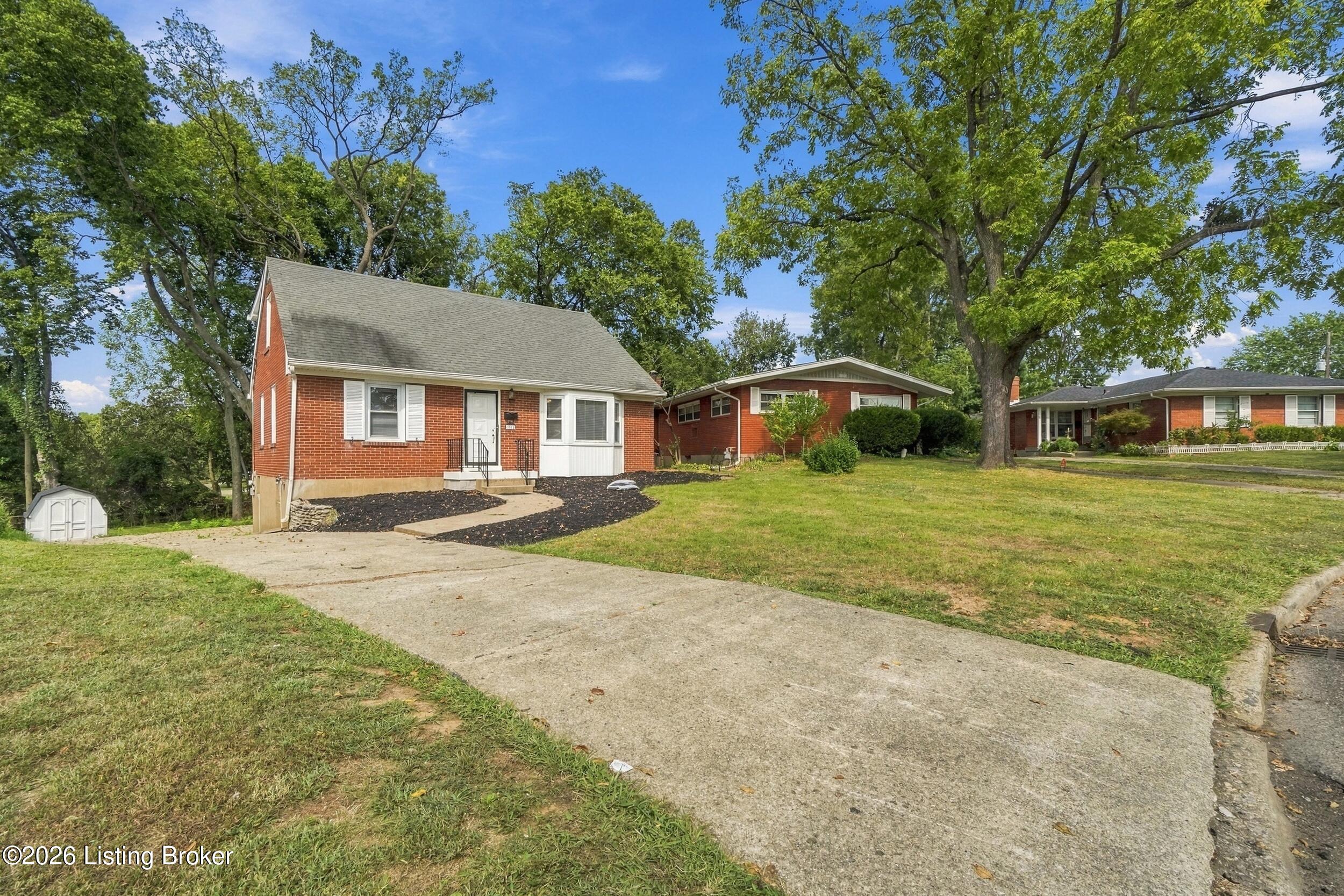 2015 Tyrone Dr Property Photo 1