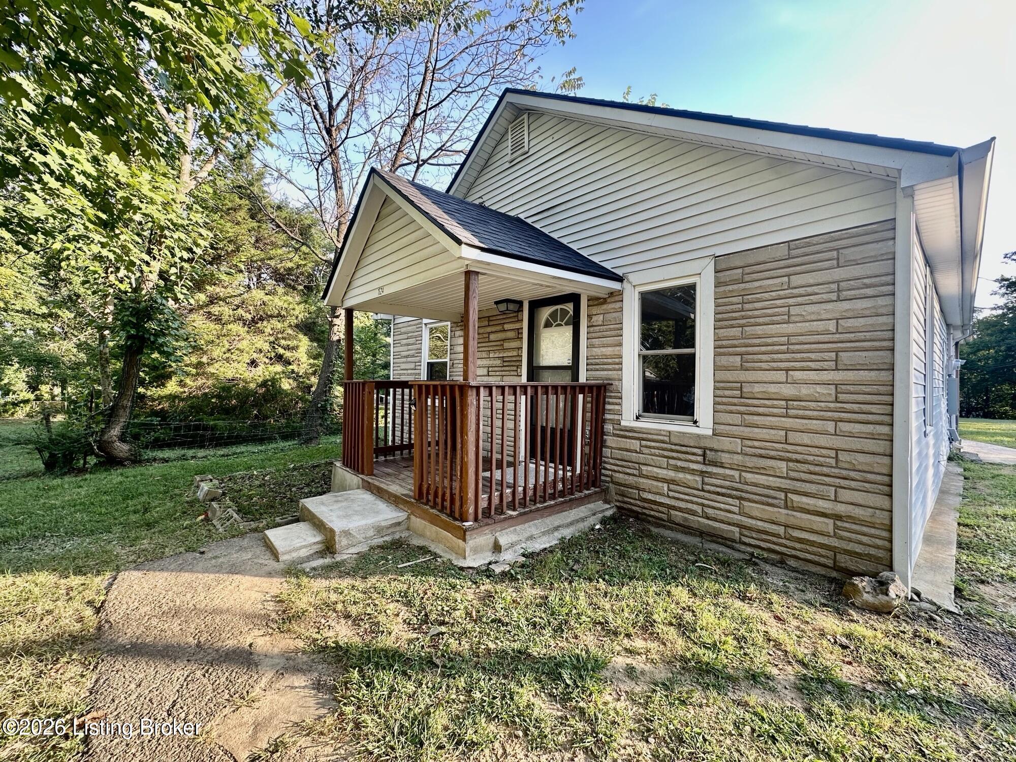 1524 Hargan St Property Photo 2