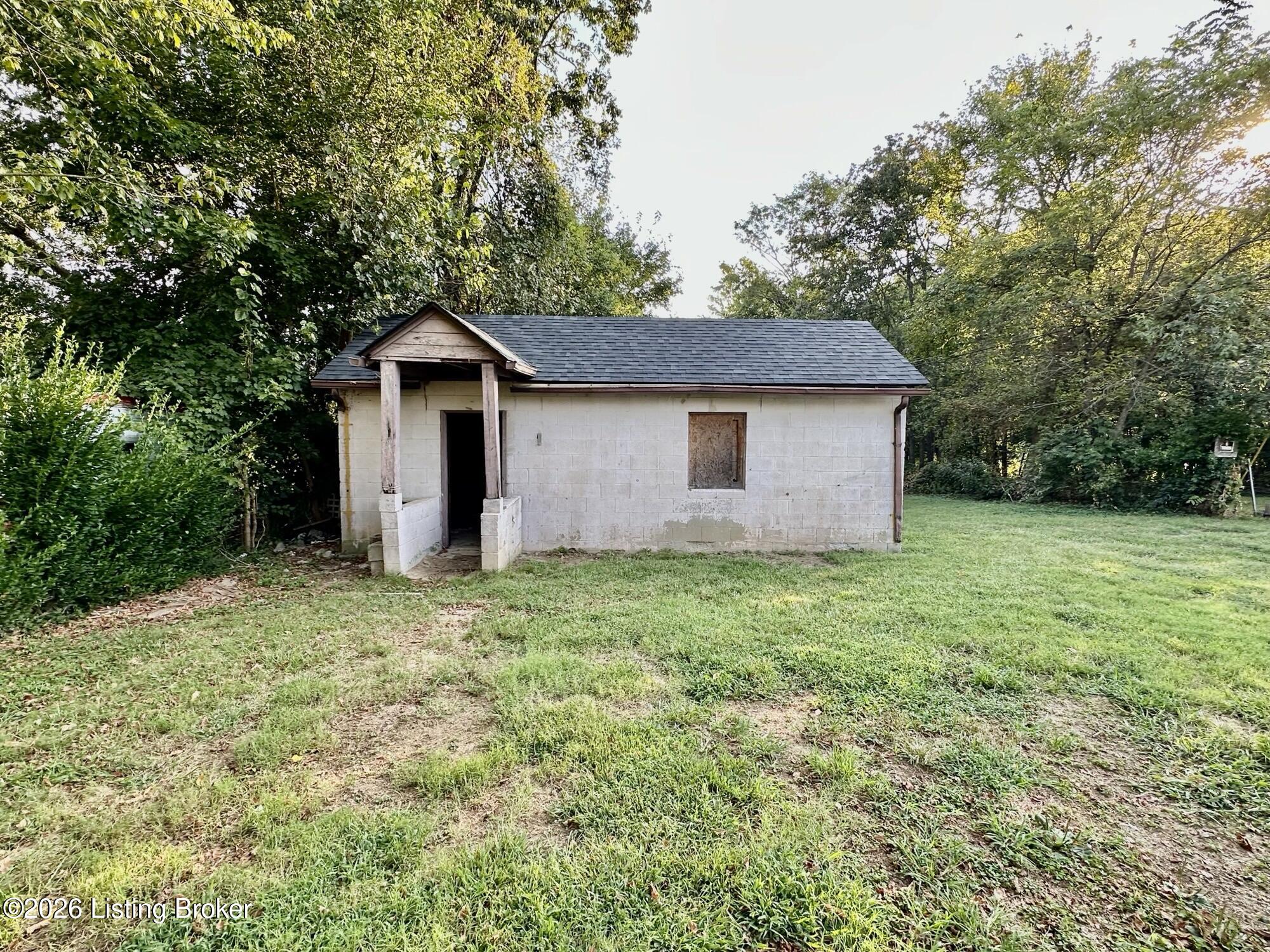 1524 Hargan St Property Photo 6