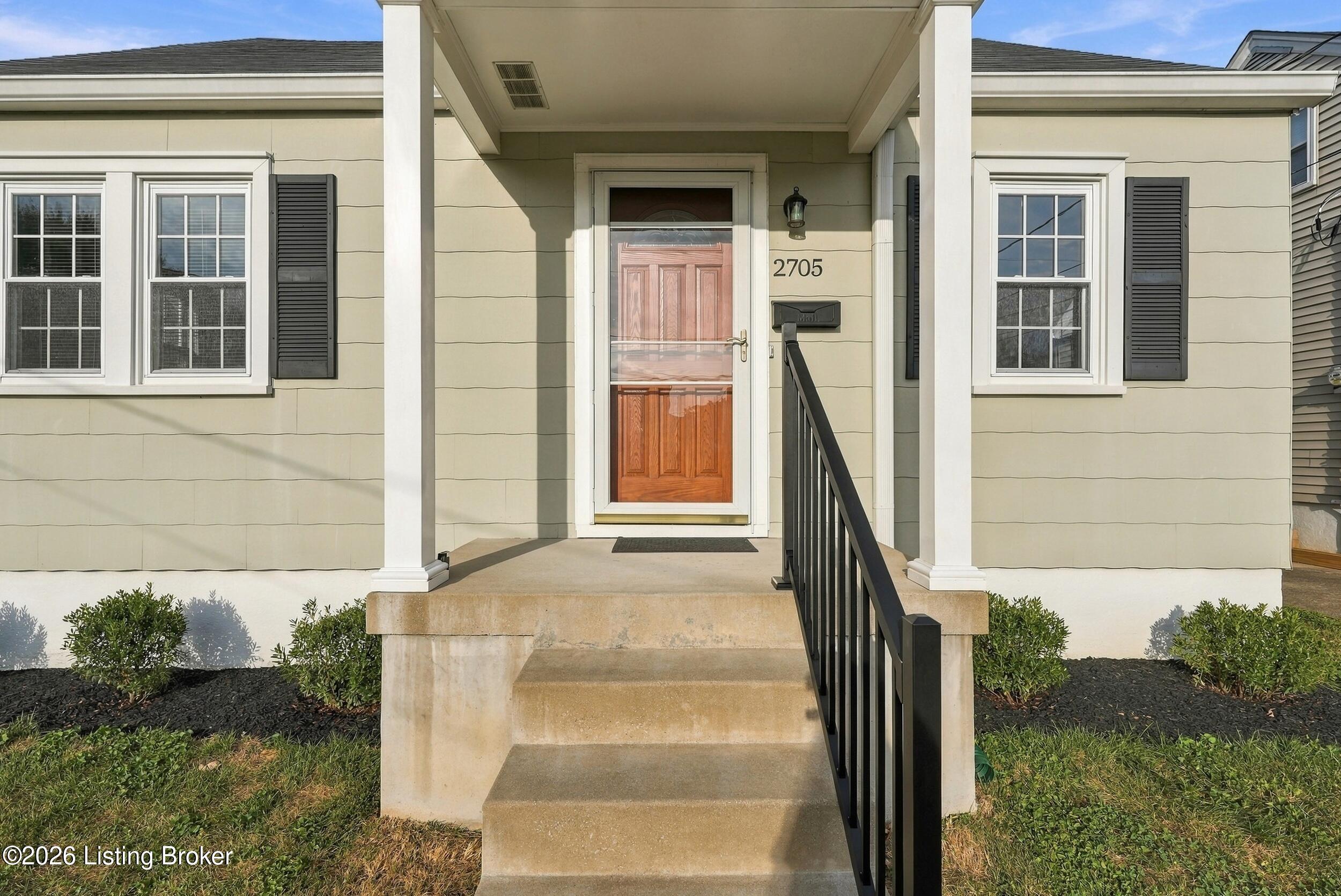 2705 Delor Ave Property Photo 4
