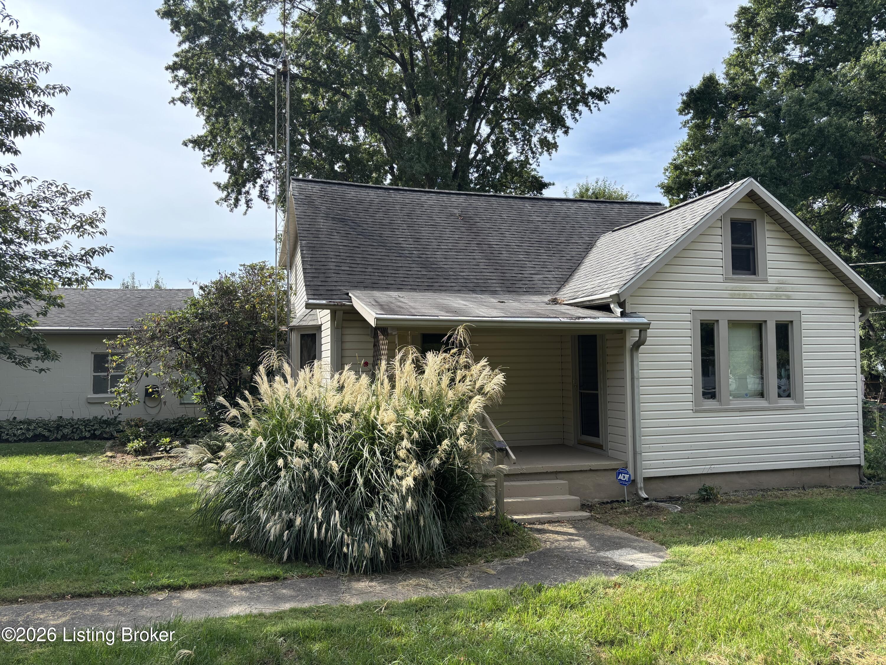 8010 Ferndale Rd Property Photo 3