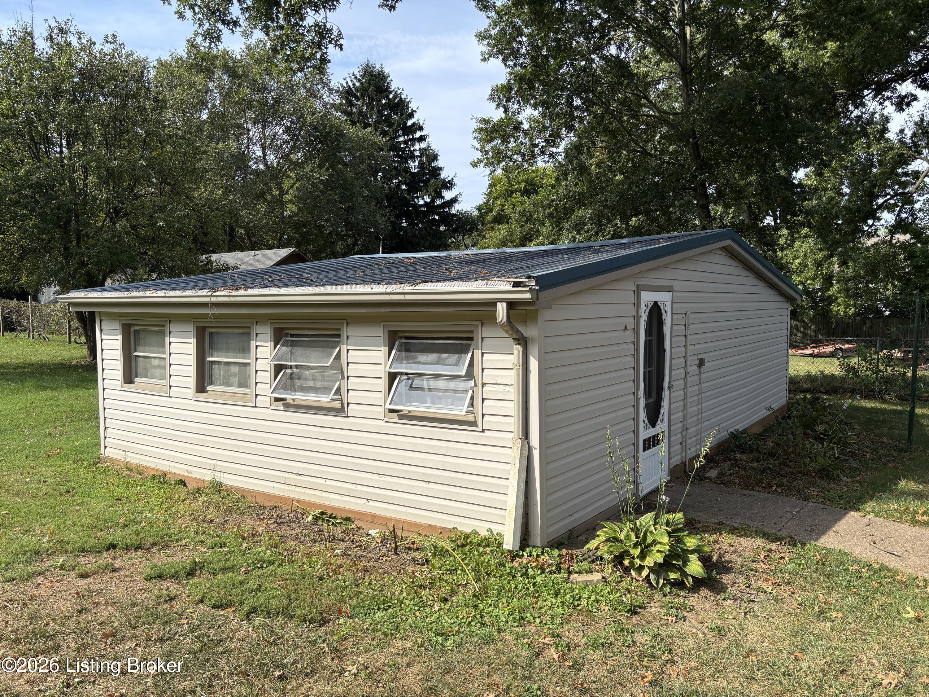 8010 Ferndale Rd Property Photo 12