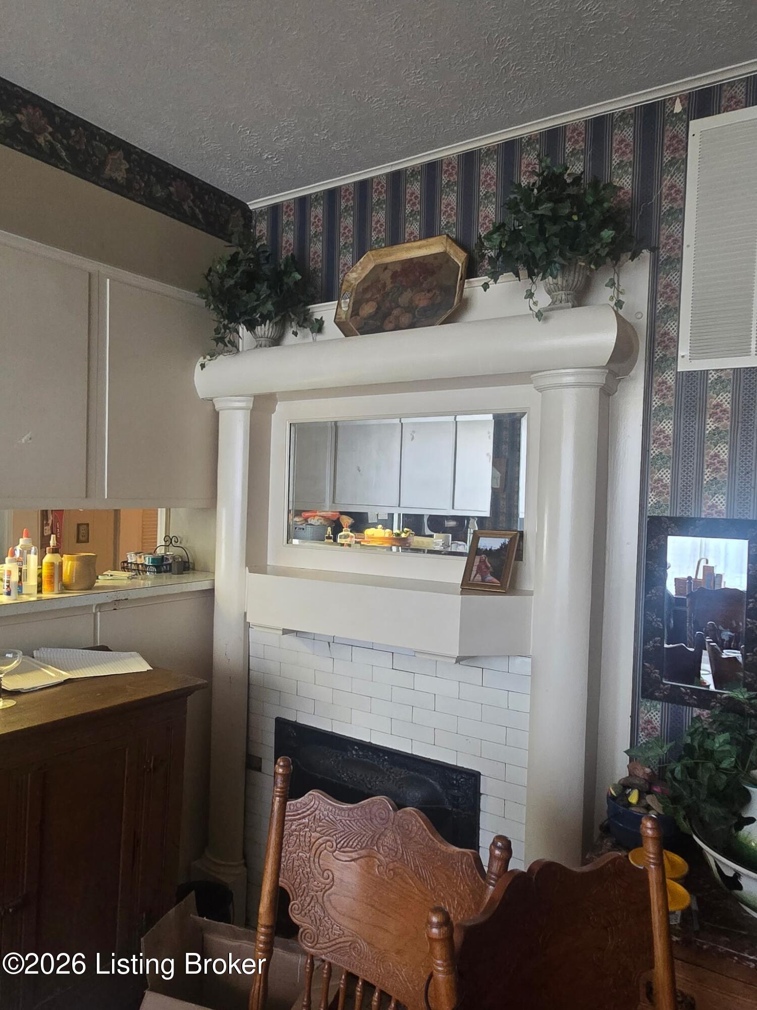 927 Bland Ave Property Photo 3